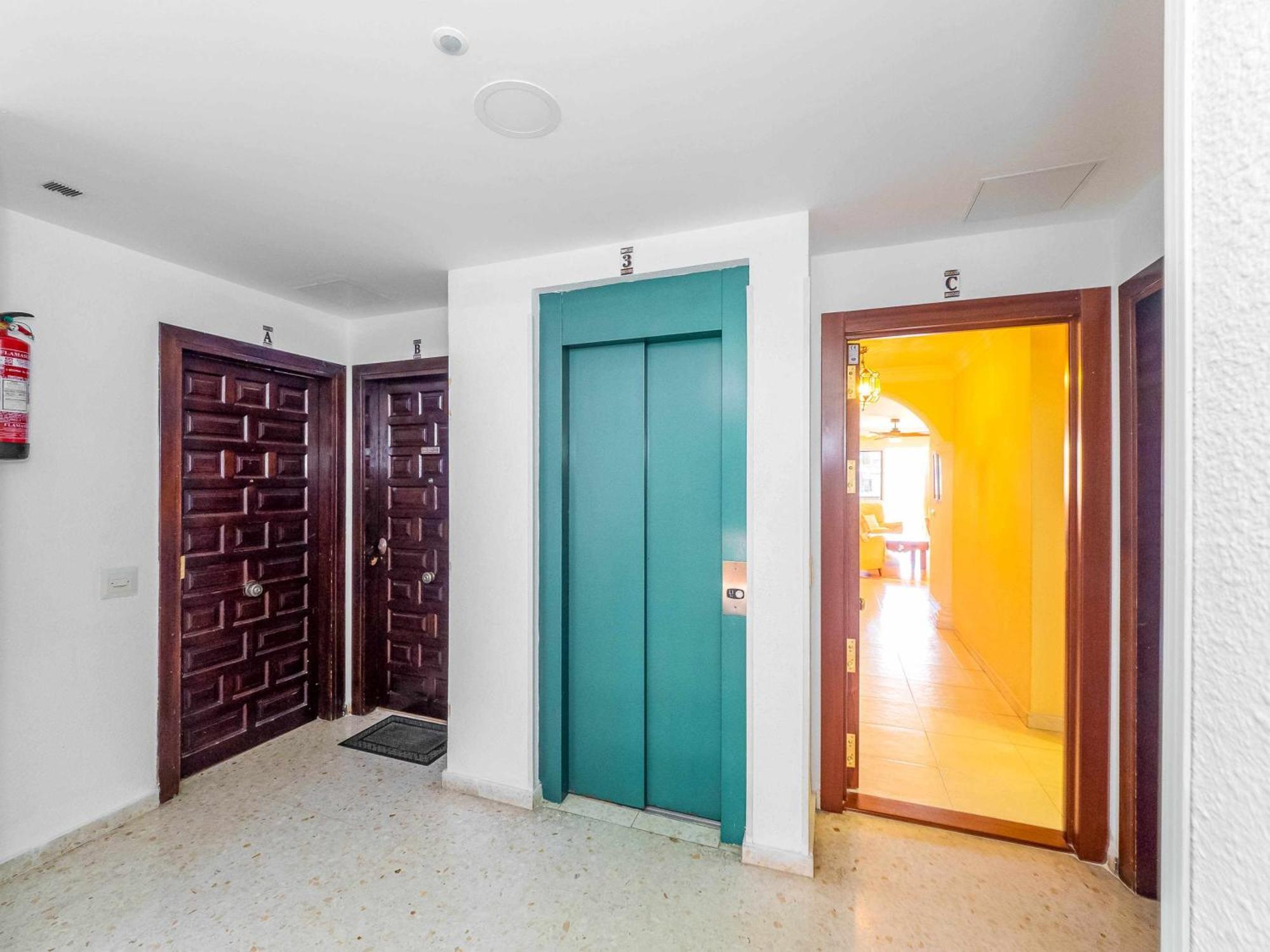 Centrico Apartamento Con Terraza En La Playa Rincón de la Victoria Exterior foto
